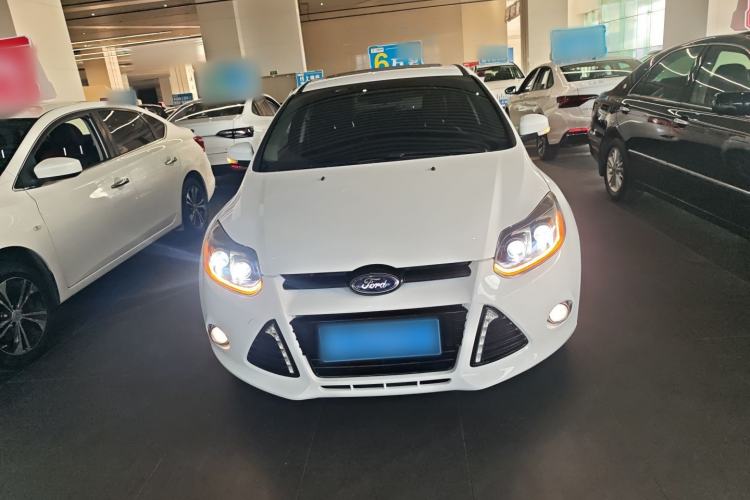 Used Ford Focus 2012 Hatchback 2.0L Automatic Luxury Sport Model