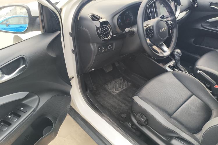 Used Kia Stonic 2021 1.4L CVT Fun Edition
