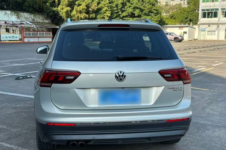 Used Volkswagen Tiguan L 2019 Revised 330TSI Automatic Two-Wheel Drive Smart & Luxury Edition China VI Standard
