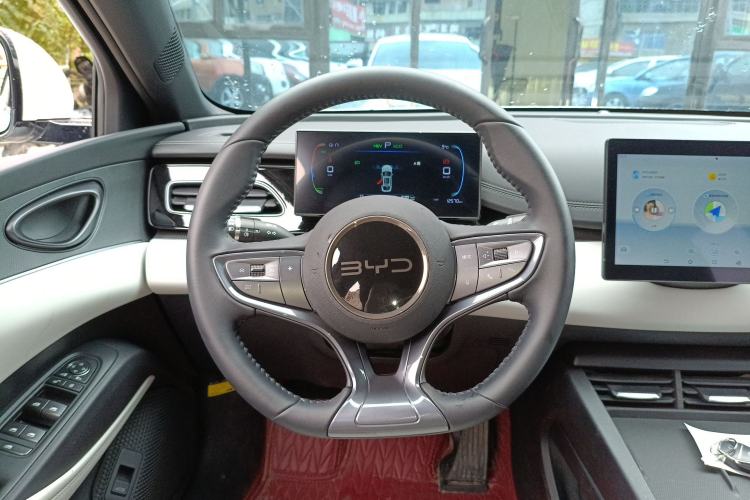 Used BYD Seal 06 New Energy 2024 DM-i 80KM Luxury Model
