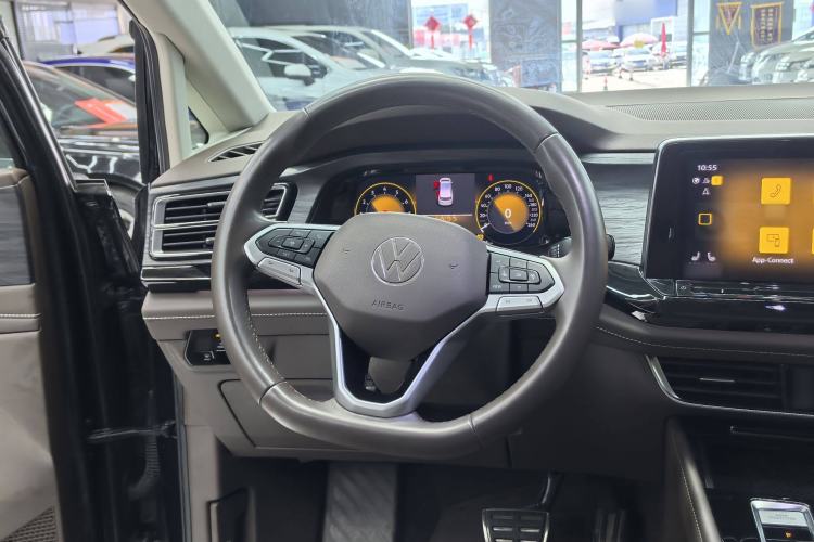 Used Volkswagen Viloran 2023 Revised 380TSI Prestige Edition
