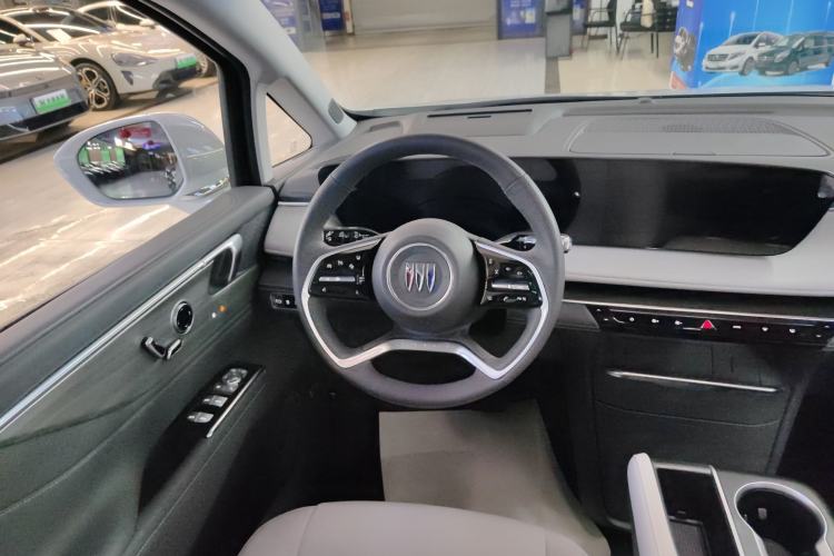 Used Buick GL8 2025 Lu Zun Deluxe Edition