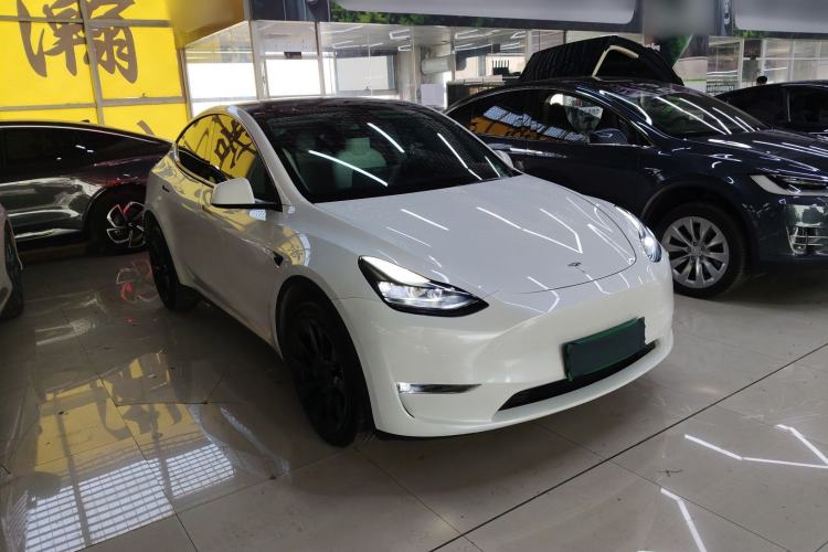 Used Tesla Model Y 2024 Long-Range All-Wheel-Drive Version