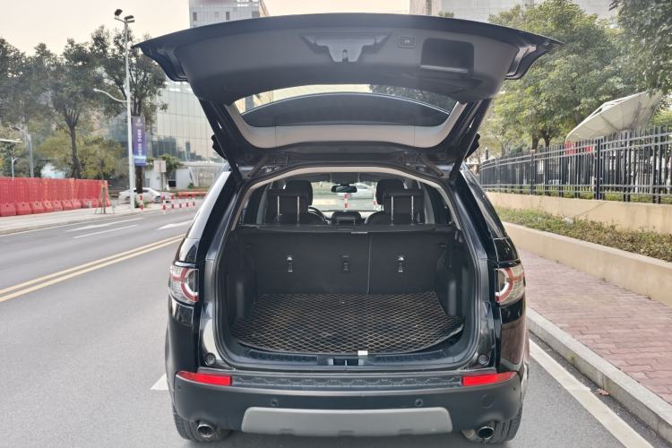 Used Land Rover Discovery Sport 2018 240 PS SE Version
