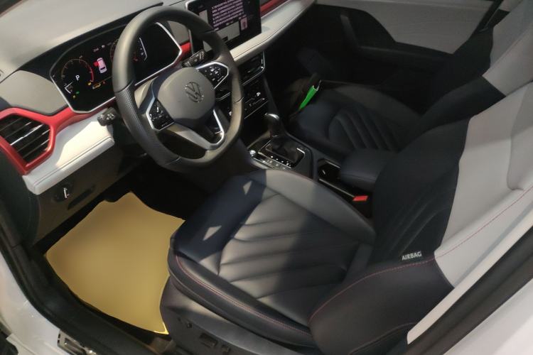 Used Volkswagen Tharu 2023 300TSI Two-Wheel-Drive Moon Luxury Edition