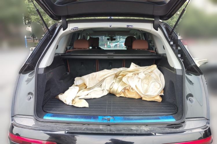 Used Audi Q7 2023 45 TFSI quattro S line Sport model
