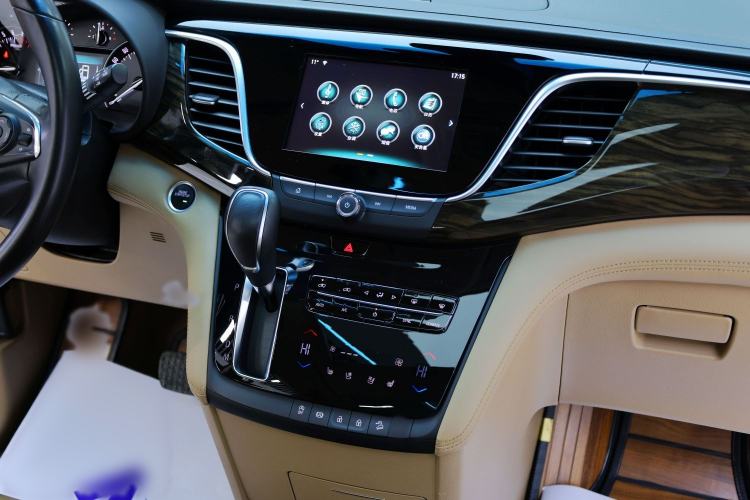 Used Buick GL8 2018 ES 28T Flagship Model China VI Standard
