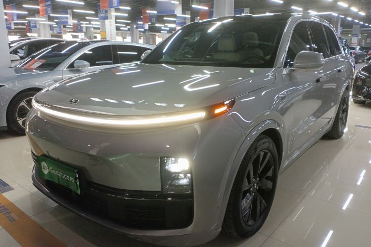 Used Li Auto L8 2023 Pro Model
