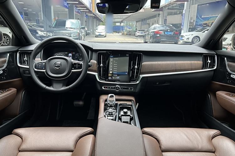 Used Volvo S90 2021 B5 Zhiyuan Luxury Edition

