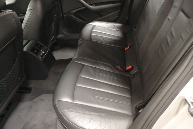 Used Audi A4L 2018 30th Anniversary Edition 40 TFSI Fashion Model
