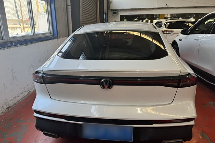 Used Changan UNI-V 2024 1.5T Prestige Edition
