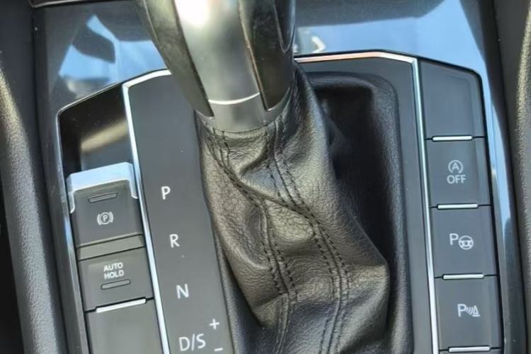 Used Volkswagen Tiguan 2018 330TSI Four-Wheel Drive High-End Model
