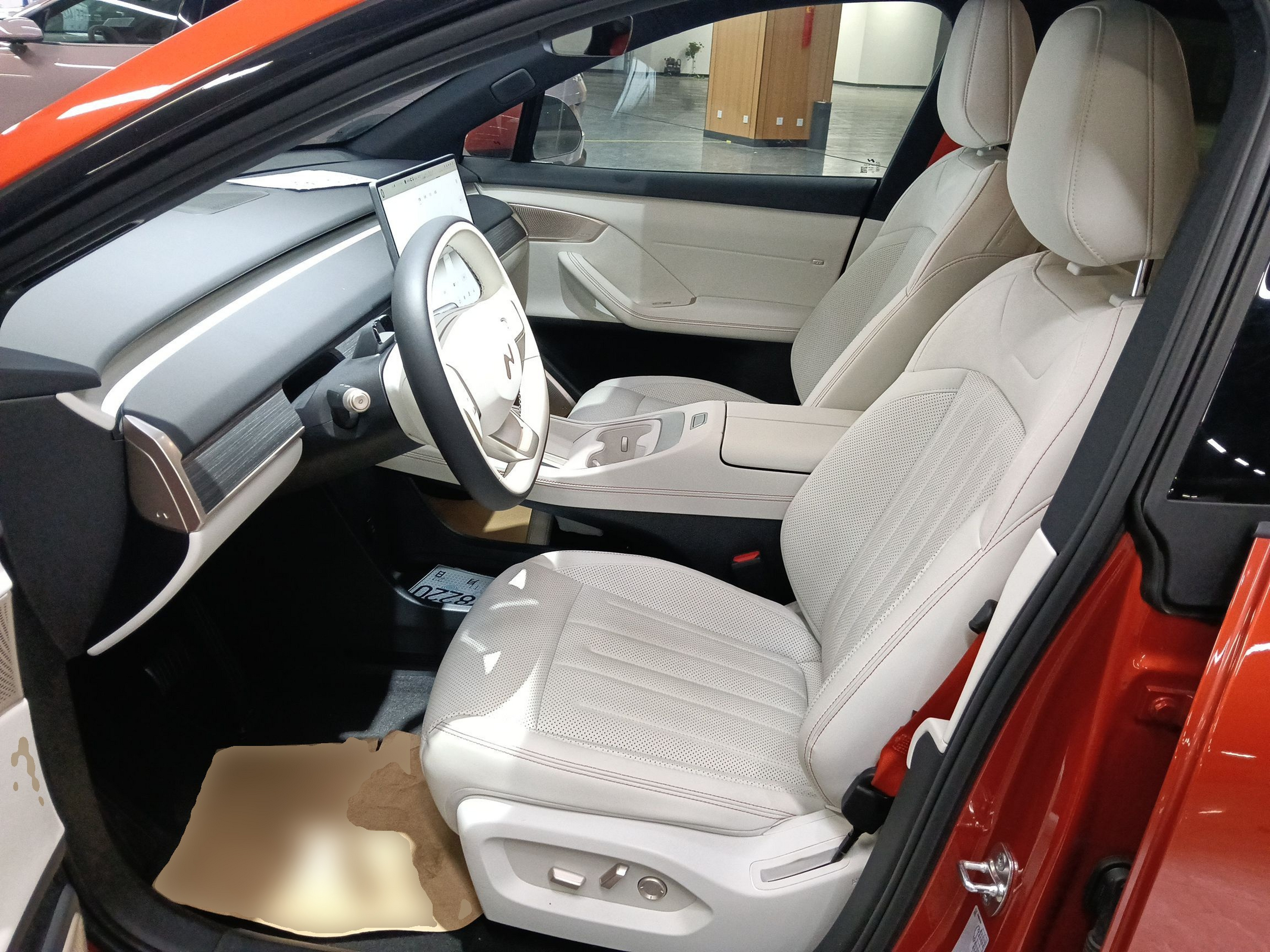 Переднее сиденье в автомобиле