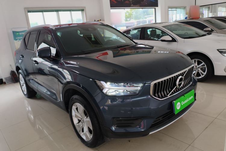 Used Volvo XC40 2022 T4 Four-Wheel Drive Smart & Stylish Edition
