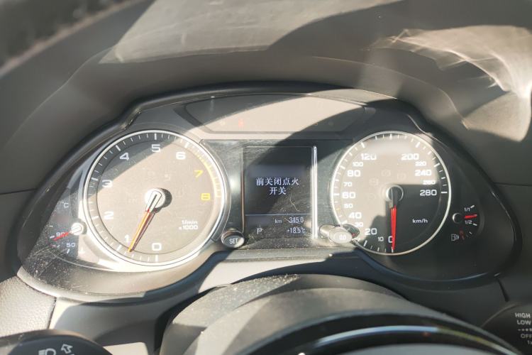 Used Audi Q5 2018 Collector's Edition 40 TFSI Technology Model
