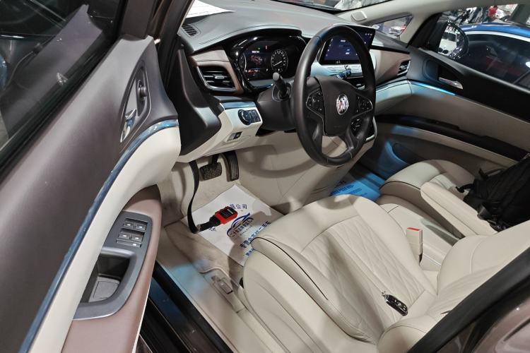 Used Buick GL8 2023 Land Executive Class 652T Luxury Model
