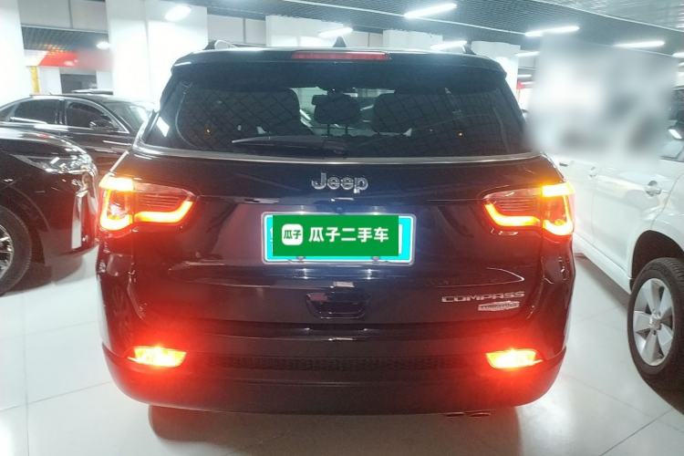 Used  Compass 2019 200T Automatic Family Edition - Connected Large Screen Version
