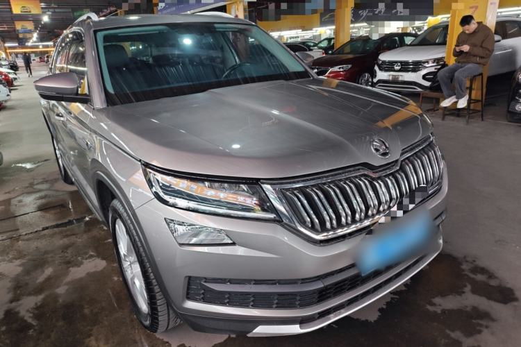 Used Skoda Kodiaq 2017 TSI330 7-Seater Two-Wheel-Drive Luxury Edition
