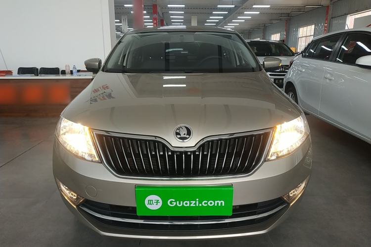 Used Skoda Rapid 2019 1.5L Automatic Comfort Edition China VI Standard

