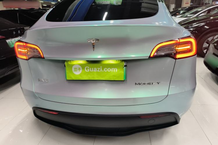 Used Tesla Model Y 2023 Long-Range All-Wheel-Drive Version
