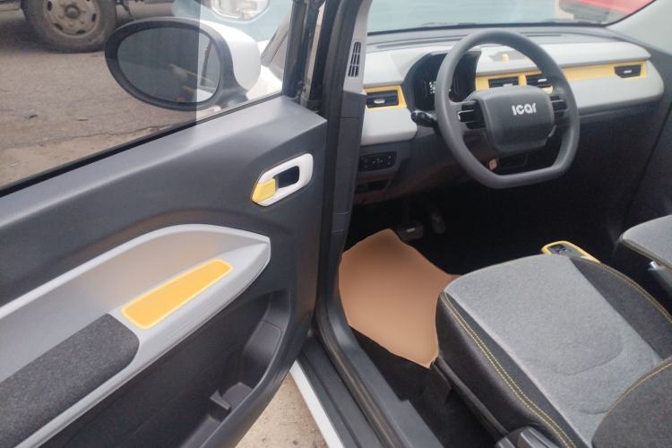 Used Chery QQ Ice Cream 2022 120km Milkshake Phosphate Lithium-Iron