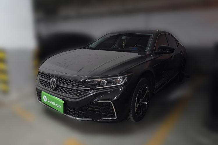 Used Volkswagen Passat 2023 Restyled 330TSI Starry Luxury Edition