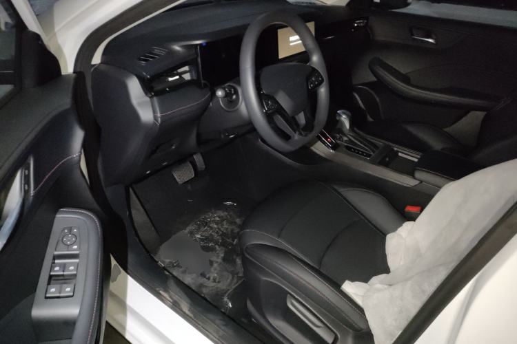 Used Roewe i5 2023 1.5L CVT Luxury Edition
