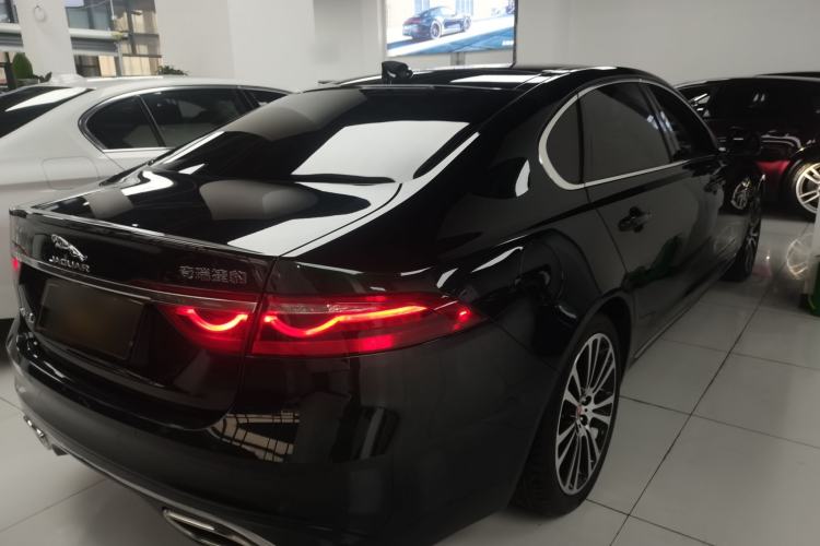 Used Jaguar XFL 2022 XFL 2.0T P250 Two-Wheel-Drive Prestige Luxury Edition
