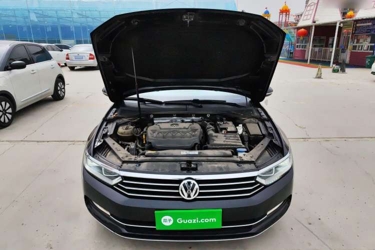 Used Volkswagen Magotan 2019 330TSI DSG Luxury Version China VI Standard
