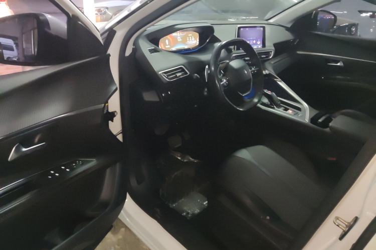 Used Peugeot 5008 2017 380THP 7-Seater Elite Edition
