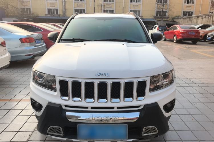 Used  Compass 2014 Revised Version 2.0L Two-Wheel Drive Entry-Level Edition
