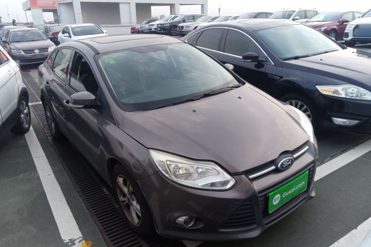 Used Ford Focus 2012 Sedan 1.6L Automatic Fashion Edition
