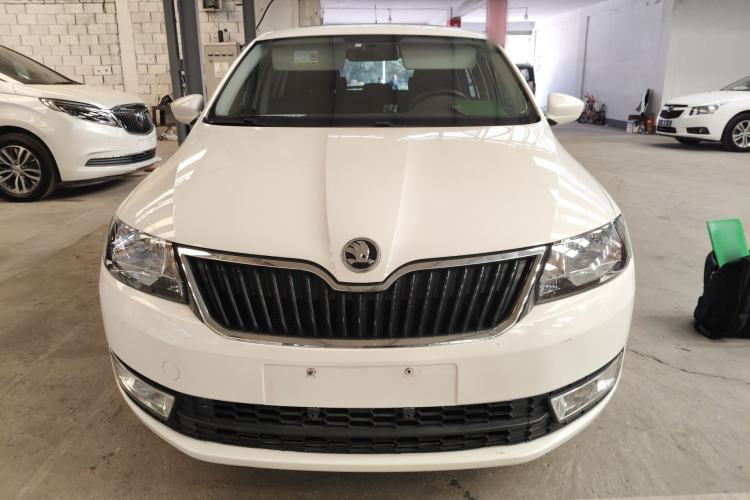 Used Skoda Rapid Spaceback 2016 Revised 1.6L Automatic Chuanxing Version
