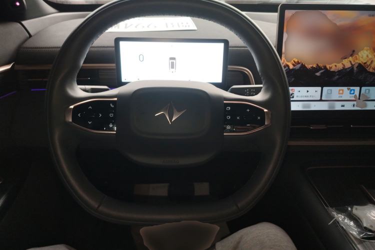 Used  eπ008 2024 210Max Range-Extended Version 6 Seats