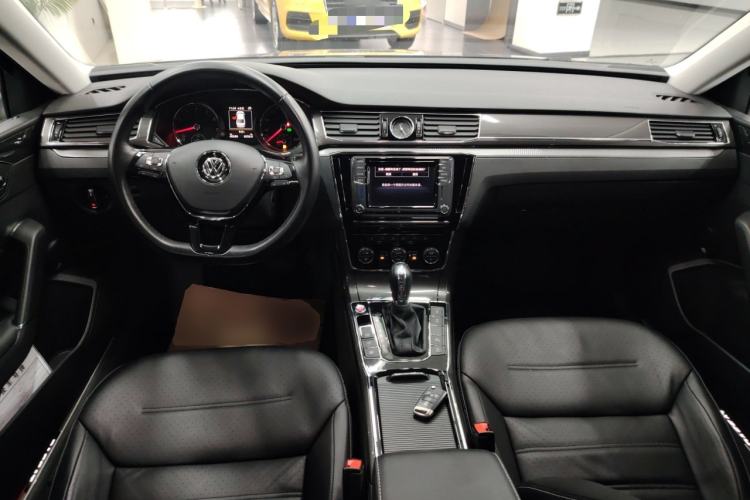 Used Volkswagen Passat 2017 330TSI DSG Prestige Edition
