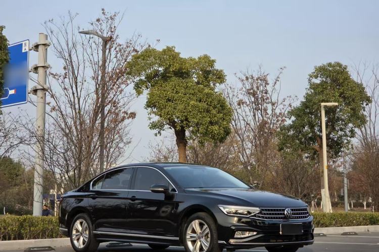 Used Volkswagen Magotan 2025 Zhongxiang Version 280TSI DSG Comfort Edition
