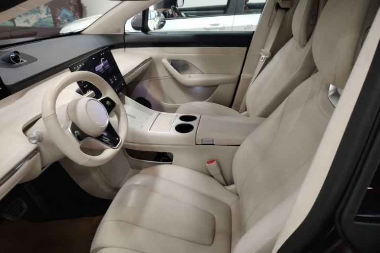 Used Hima Luxeed R7 2024 All-Electric 667 km Max
