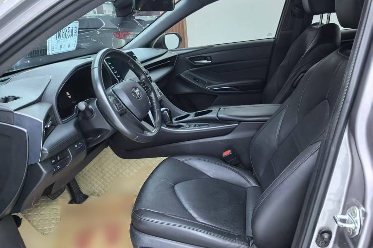 Used Toyota Avalon 2019 Dual-Engine 2.5L Luxury Edition China VI Standard
