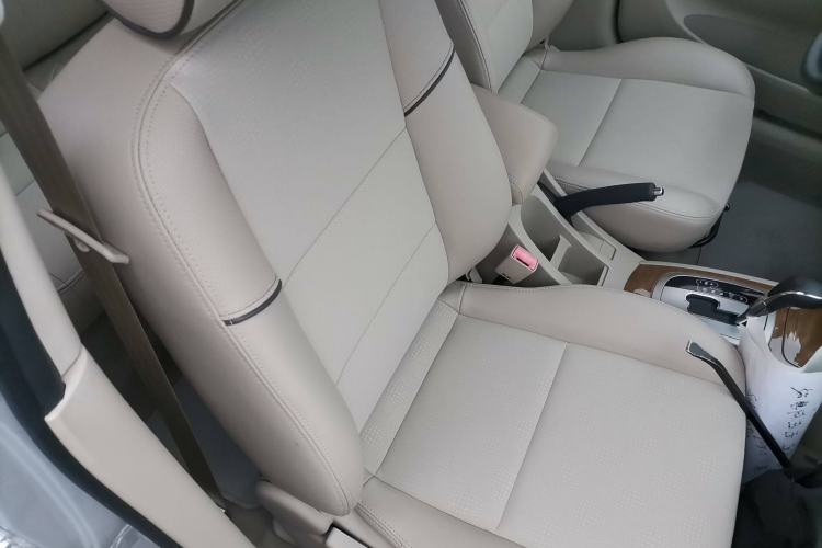 Used Buick Excelle 2015 1.5L Automatic Classic Model
