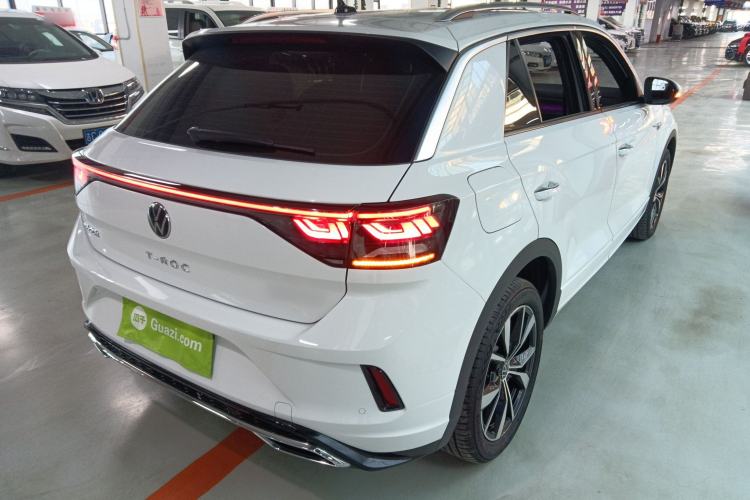 Used Volkswagen T-ROC 2023 300TSI DSG Two-Wheel-Drive Chen Guang Edition
