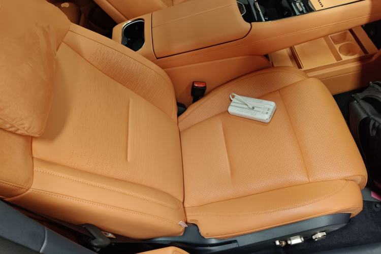 Used Lynk & Co 900 2025 2.0T Ultra
