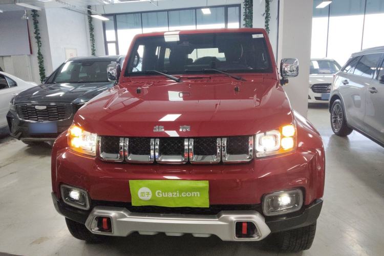 Used  BJ40 2020 2.0T Automatic Four-Wheel Drive Urban Hunter Edition Chivalrous Type
