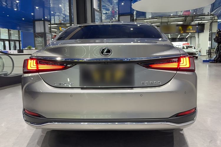 Used Lexus ES 2020 200 Excellence Edition
