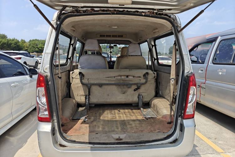 Used Wuling Rongguang 2014 1.5L S Standard Version
