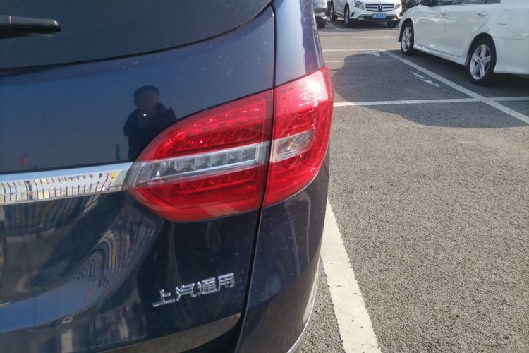 Used Buick GL8 2014 2.4L LT Luxury Business Executive Edition
