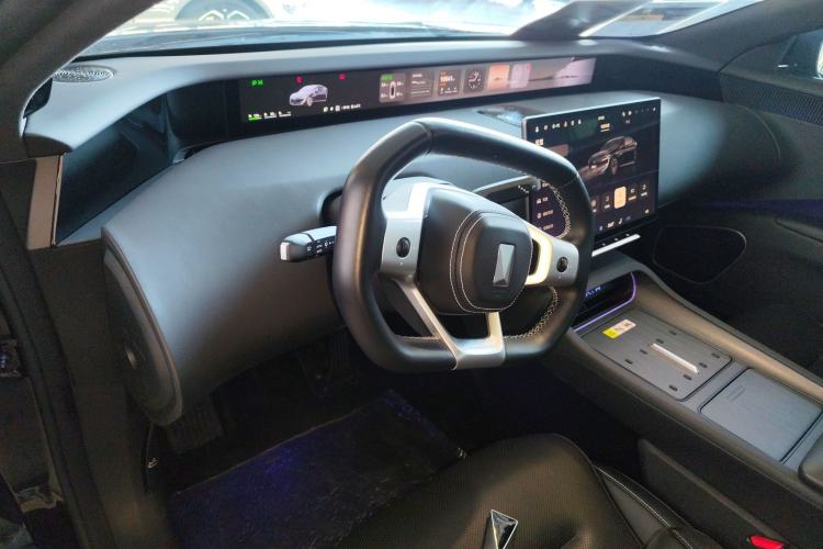 Used  12 2025 Ultra Extended-Range Edition