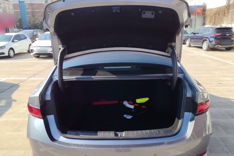 Used BYD Qin PLUS 2025 DM-i Smart Drive 55KM Leading Model
