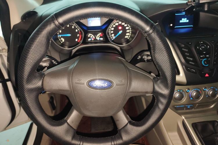 Used Ford Focus 2012 Sedan 1.6L Manual Comfort Model