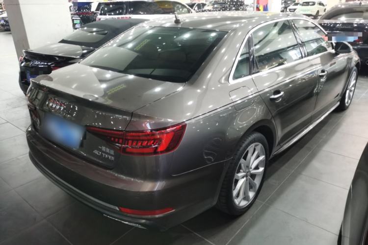 Used Audi A4L 2019 40 TFSI Ambition China VI
