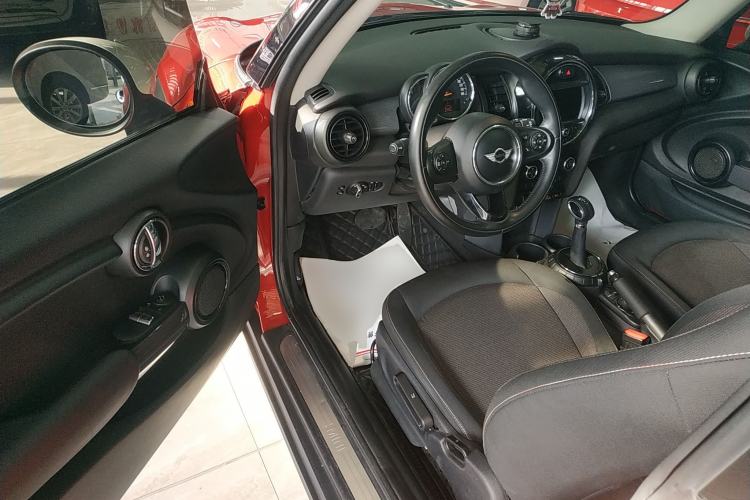 Used  MINI 2014 1.5T COOPER Fun
